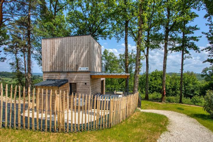 Holiday rental for 4 people, with hot tub and garden, child-friendly in Sarlat-la-Canéda