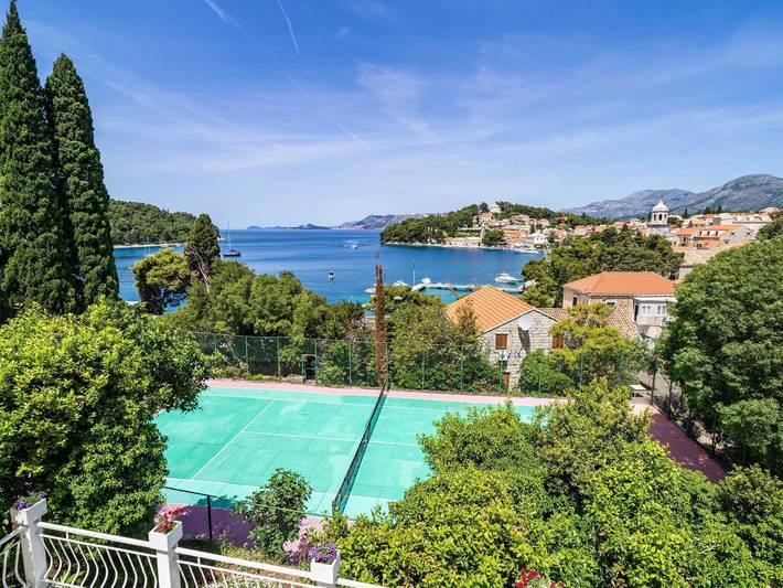 Gîte pour 3 personnes, avec Balcon ainsi que Terrasse et Jardin à Cavtat