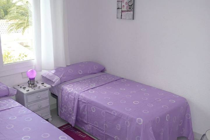 Ferienhaus für 8 Personen, mit Pool und Terrasse sowie Garten in Miami Playa - 4