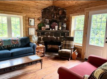 Cabin Rentals And Lodges for 4 Guests in Tobermory (Ontario), Lake Huron ON, Picture 3