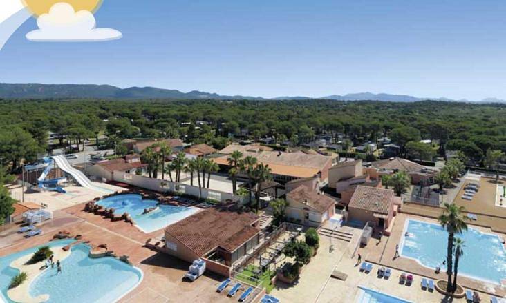 Camping pour 8 personnes, avec piscine ainsi que jacuzzi et jardin, animaux acceptés à Puget-sur-Argens
