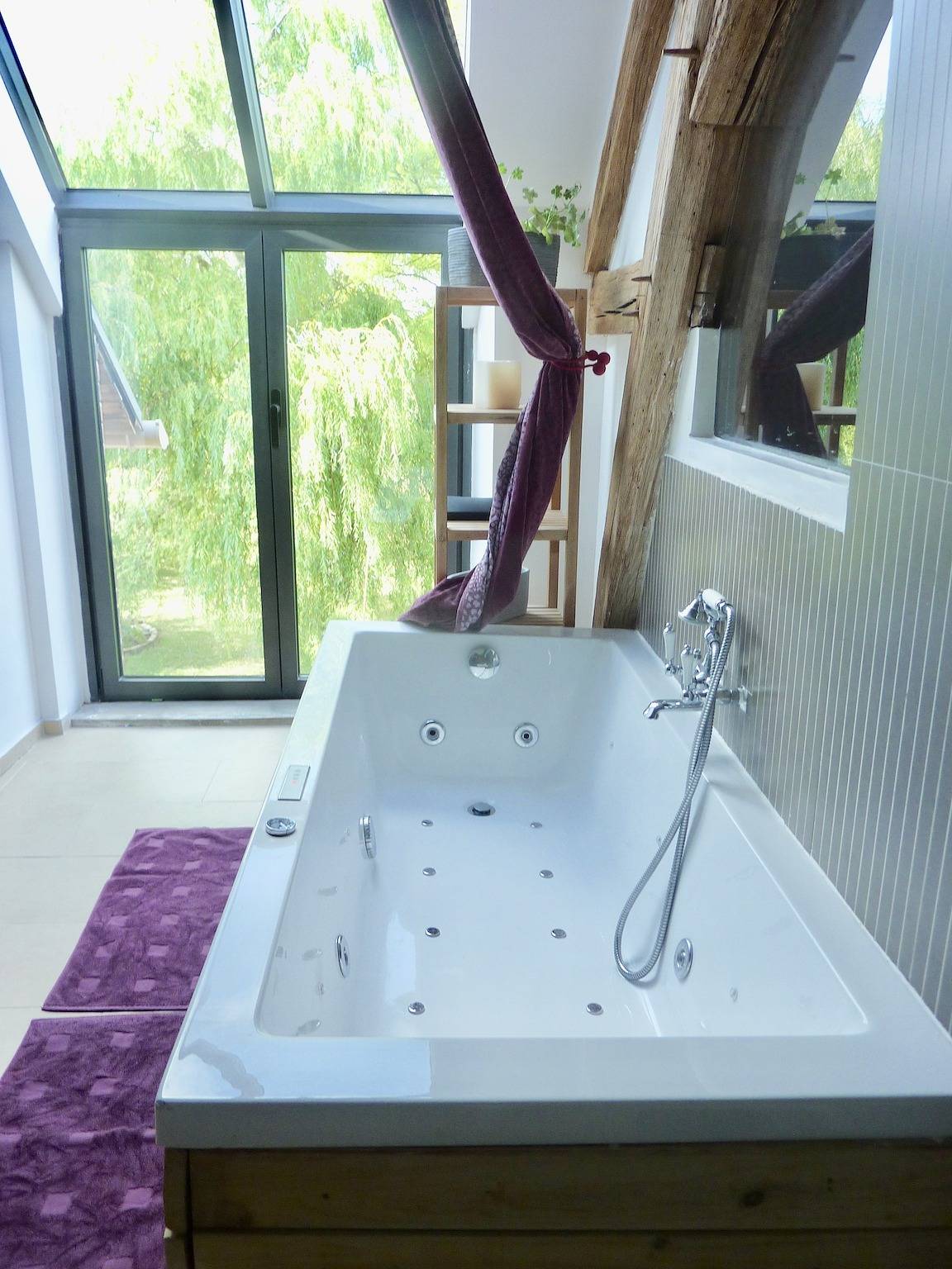 The Green Guest House in Montholon, Région d'Auxerre