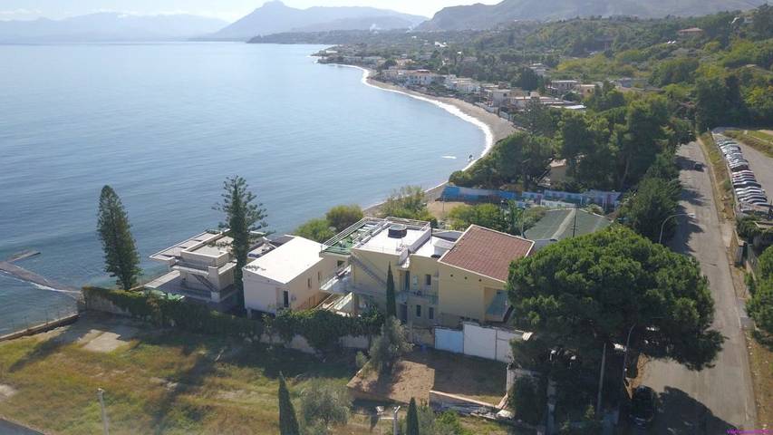 Villa per 30 persone, con Balcone e Idromassaggio nonché Terrazza e Giardino a Casteldaccia
