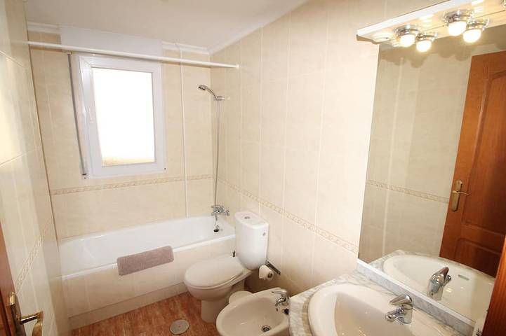 Appartement entier, Luxueux appartement au 5e étage avec incroyables vues/télévision par satellite in Los Miradores del Puerto, San Javier