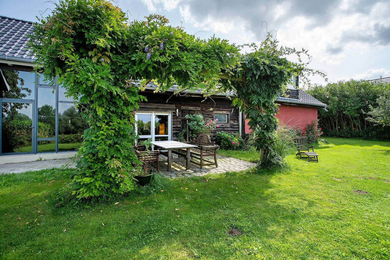 Entire apartment, Holiday Apartment 'Ferienhaus Usedom Achterland' with Lake View, Private Terrace and Wi-Fi in Dewichow, Mellenthin