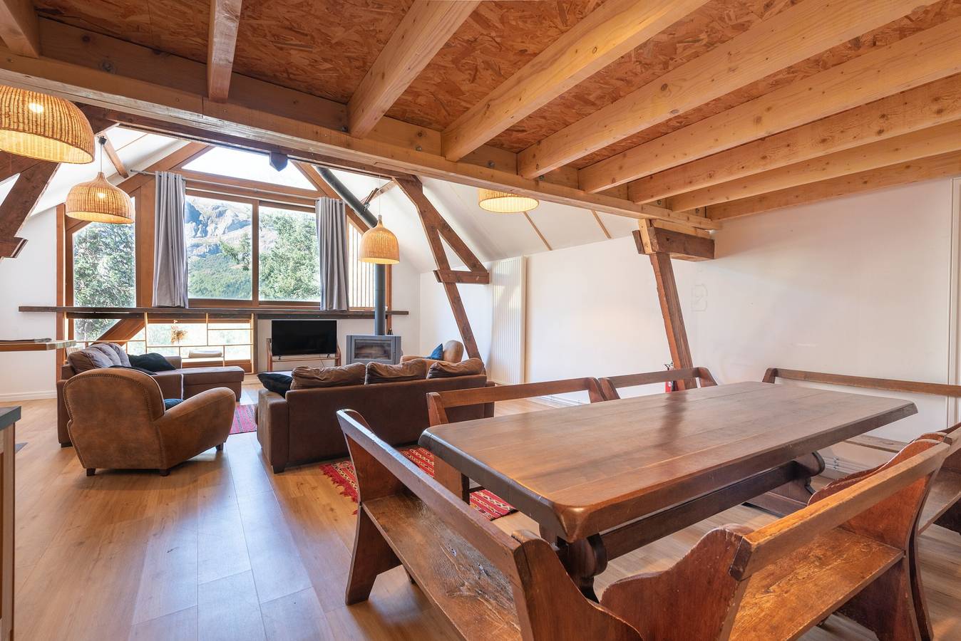 Komfortables Ferienhaus für 14 Personen mit Wlan in den Pyrenäen in Urdos, Béarn