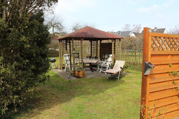 Ferienwohnung für 4 Personen, mit Garten und Terrasse in Heikendorf - 2