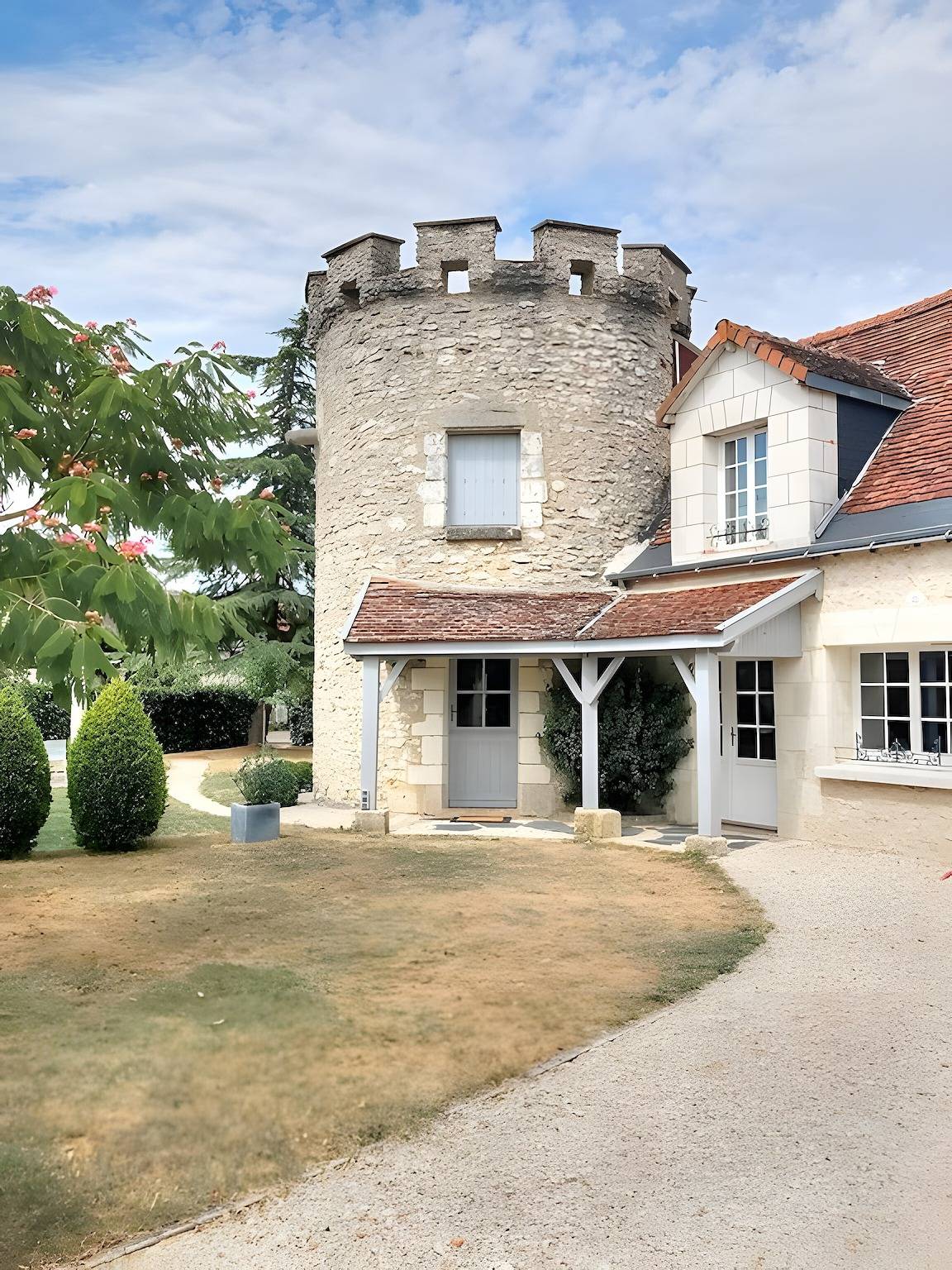 Maison de vacances 'La Tour De La Gazillère' in Chédigny, Vallée de la Loire