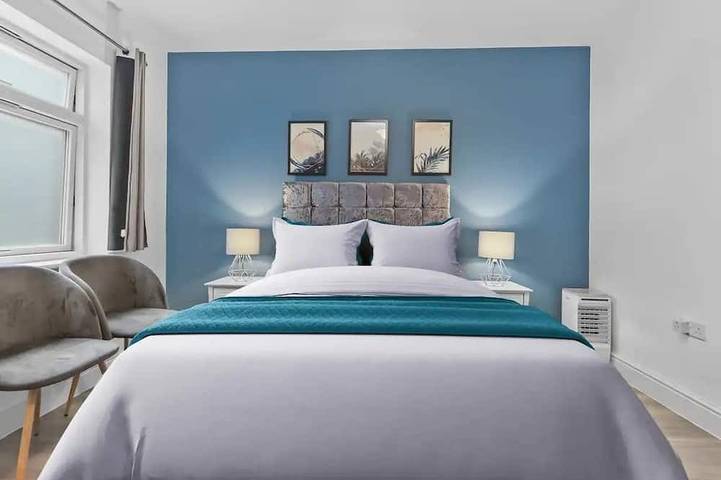 Apartment for 4 people, with terrace in Harrow