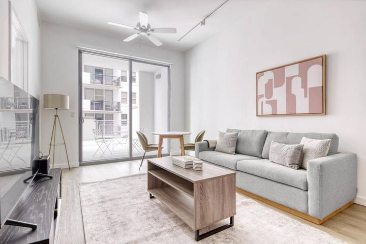 Apartamento para 2 personas, con piscina y balcón, Se admiten mascotas en Coral Gables