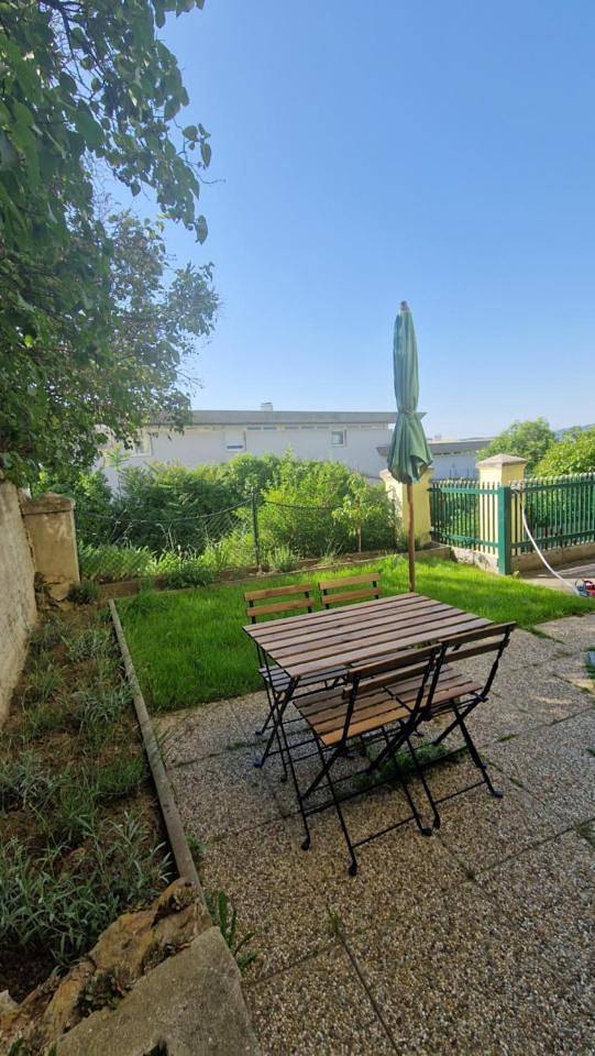 Ganze Wohnung, Beethoven29 / Studio mit Garten direkt in Krems in Krems an der Donau, Donau Niederösterreich