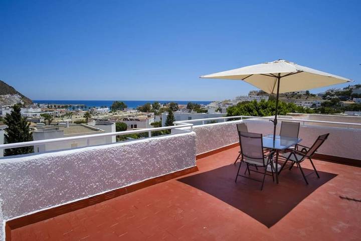 Ferienhaus für 4 Personen, mit Ausblick und Terrasse in San José (Andalusien)