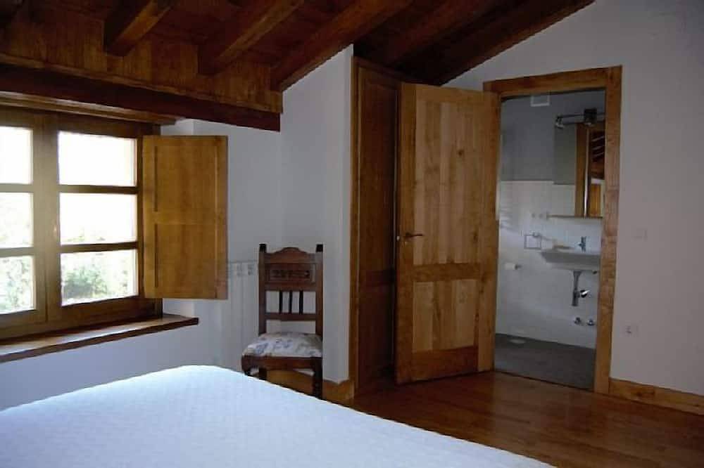 Casa rural (alquiler íntegro) Corte del Rondiellu 2 para 6 personas in Onís, Parque Nacional de Los Picos de Europa