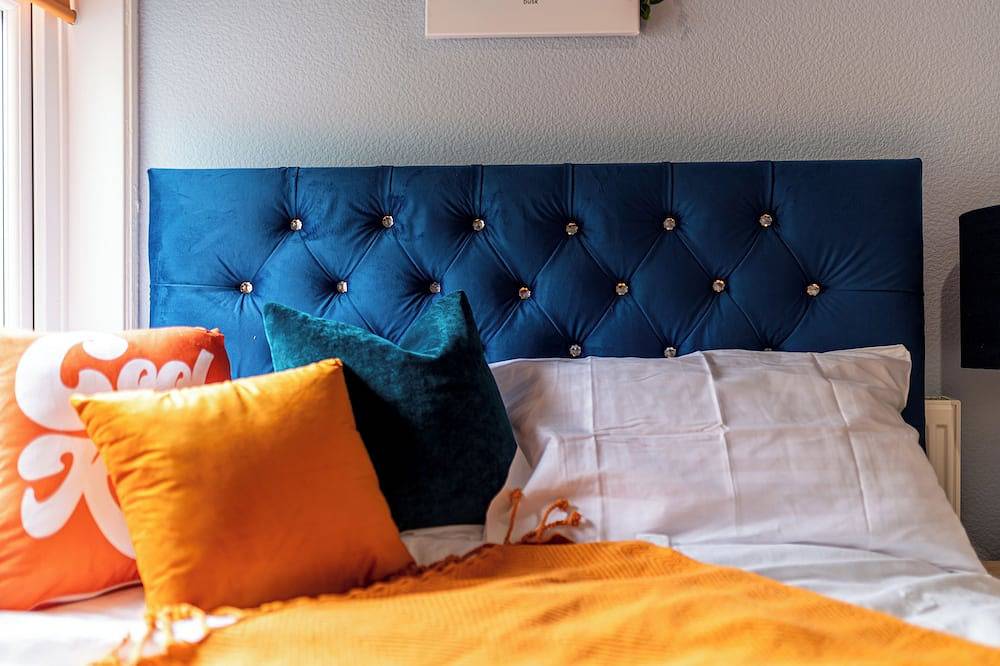 Botanical House Bloom Suite - One Bedroom Apartment -  Sleeps 4 in Thornton-Cleveleys, Lancashire