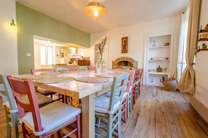 Gîte pour 15 personnes, avec terrasse
