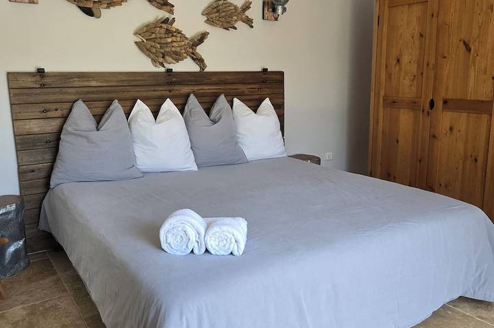 Charme Und Charakter Zwischen Alpillen Und Camargue Vom 26. 05. Bis 30. 06. Woche Zu 800 € in Saint-Martin-de-Crau, Mittelmeerküste (Frankreich)