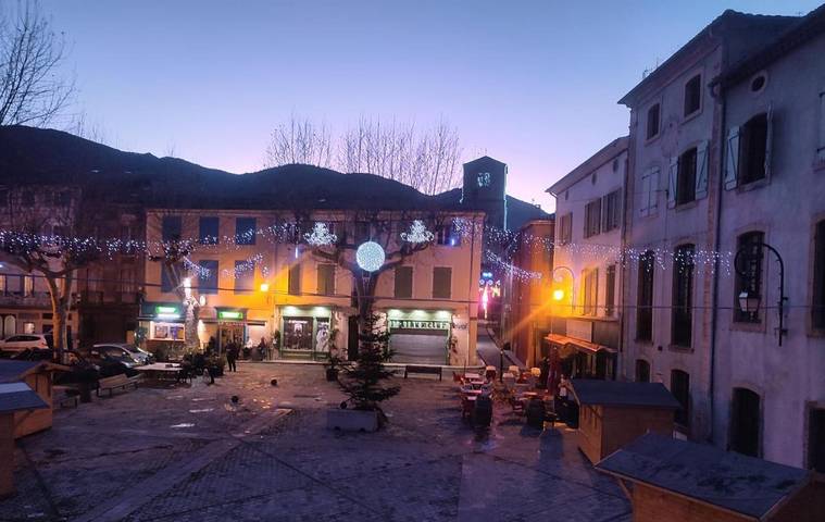 Location de vacances pour 4 personnes, avec terrasse et vue, animaux acceptés à Quillan - 2