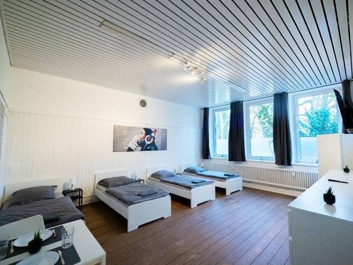 Ferienwohnung für 7 Personen, mit Terrasse und Garten