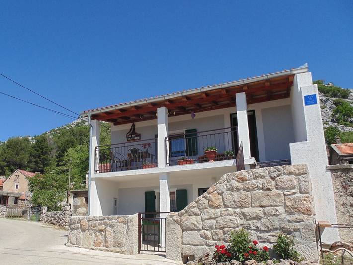 Ferienhaus für 4 Personen, mit Balkon in Starigrad Paklenica - 2