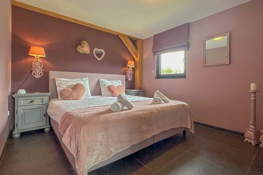 Romantische Villa voller Luxus und Komfort in Alphen, Nordbrabant