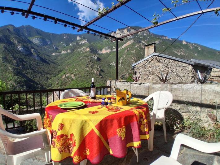 Gîte pour 2 personnes, avec Balcon ainsi que Terrasse et Vue à Nohèdes