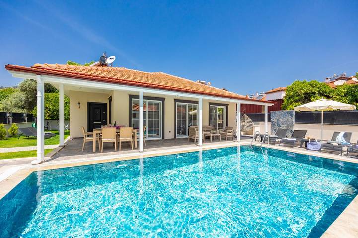 Villa für 6 Personen, mit Garten und Terrasse - 1