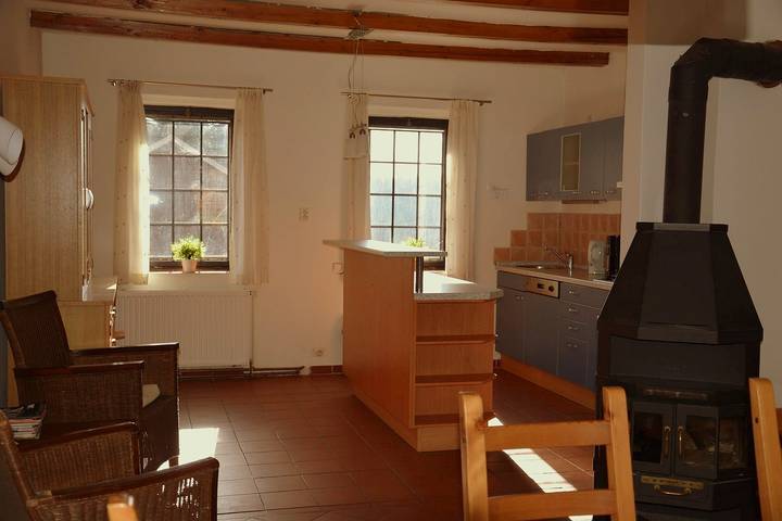 Ferienhaus für 8 Personen, mit Pool und Garten sowie Terrasse, kinderfreundlich in Westböhmen - 3