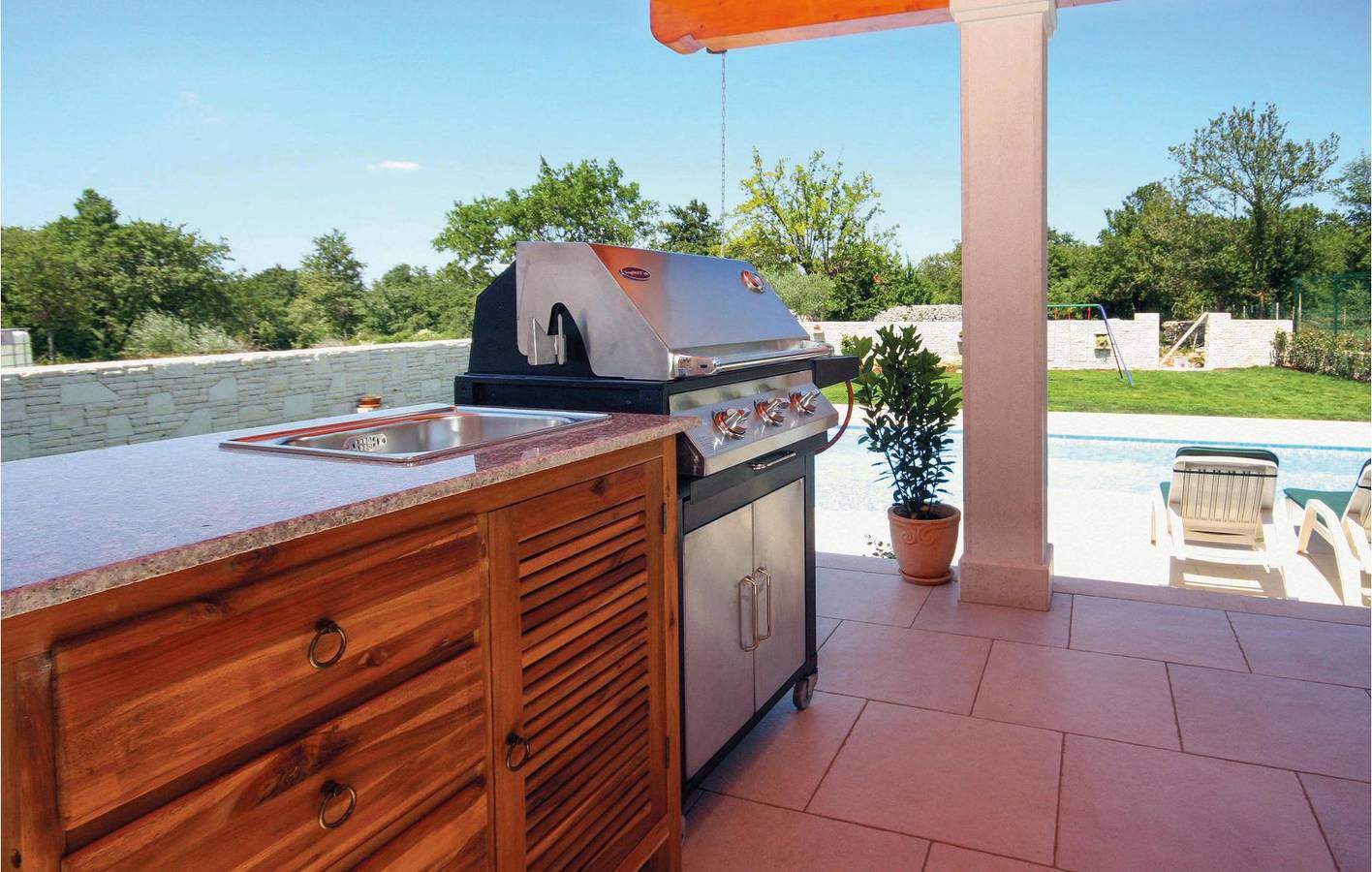 Ferienhaus für 6 Personen mit Terrasse in Peruski, Südküste Istrien