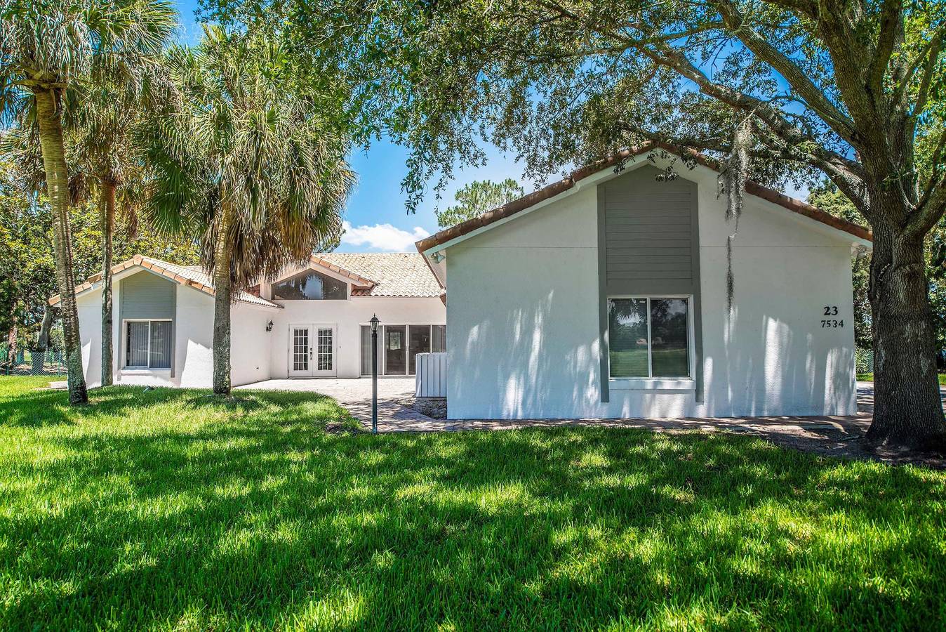 Swiss 23 - Lake Stephanie in Lake County