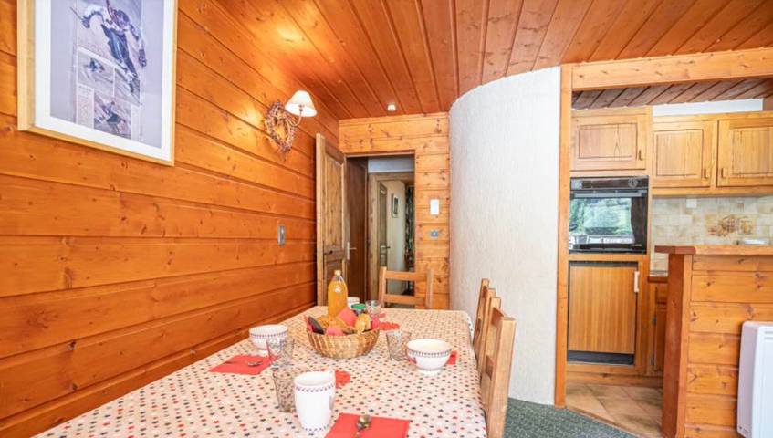 Apartamento inteiro, Apartamento 'K2' com vista para a montanha e terraço privativo in Bonneval-sur-Arc, Saint-Jean-de-Maurienne (Região)
