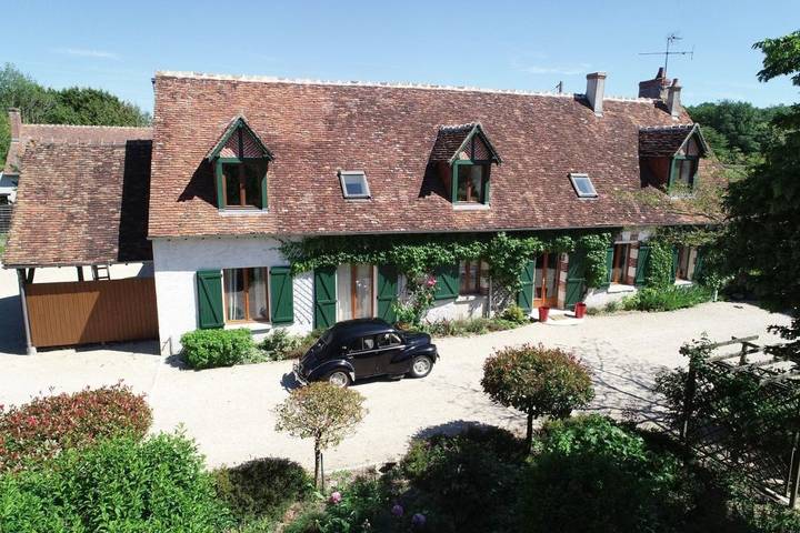 Chambre d’hôte pour 3 personnes, avec Terrasse et Jacuzzi ainsi que Jardin et Sauna