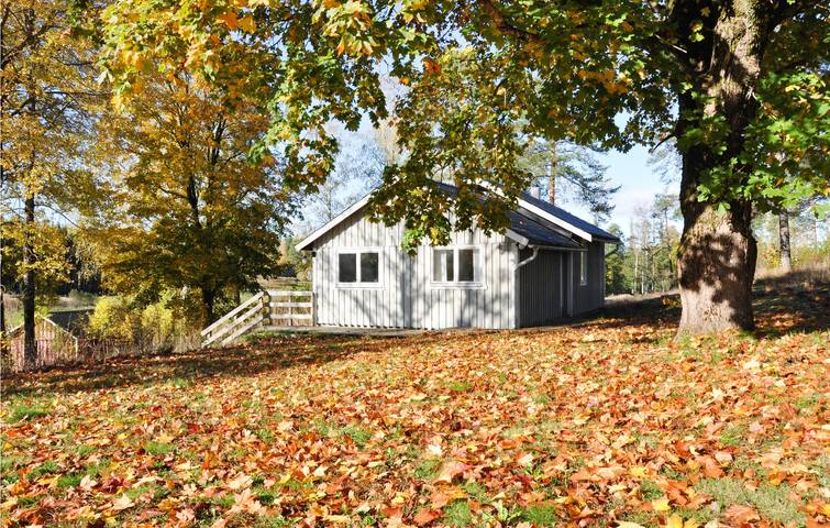 Ferienhaus für 4 Personen, mit Terrasse und Garten in Säffle