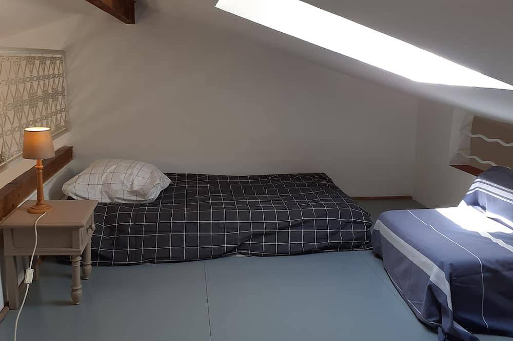 Entire apartment, Le cabanon des pêcheurs in Ensuès-la-Redonne, Istres region