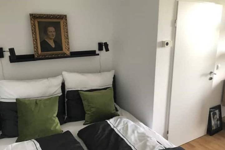 Ferienwohnung für 4 Personen, mit Balkon in Bergpark Wilhelmshöhe - 3