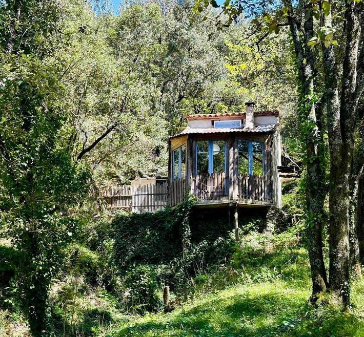 Location de vacances pour 8 personnes, avec vue ainsi que jardin et terrasse à Sumène - 4