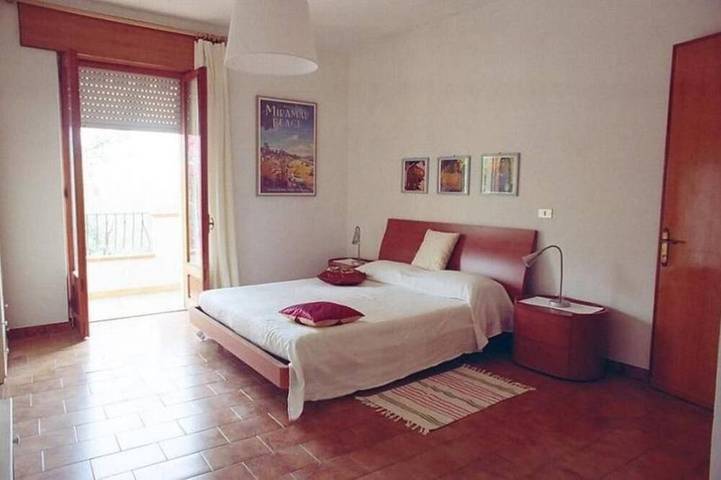 Großes gemütliches Haus 400 Meter vom Meer, ideal für Familien und Gruppen in Santa Maria Navarrese, Baunei