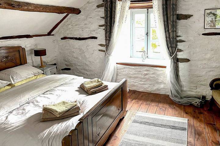 Location de vacances pour 4 personnes, avec piscine et jardin à Jouqueviel - 2