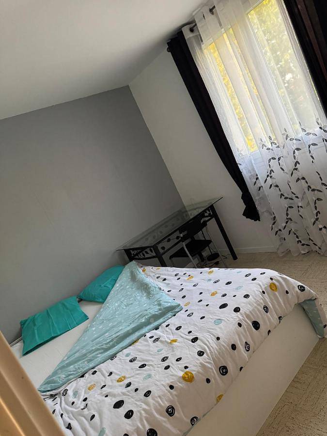 Gîte pour 2 personnes, avec jardin et terrasse à Saint-Denis-en-Val