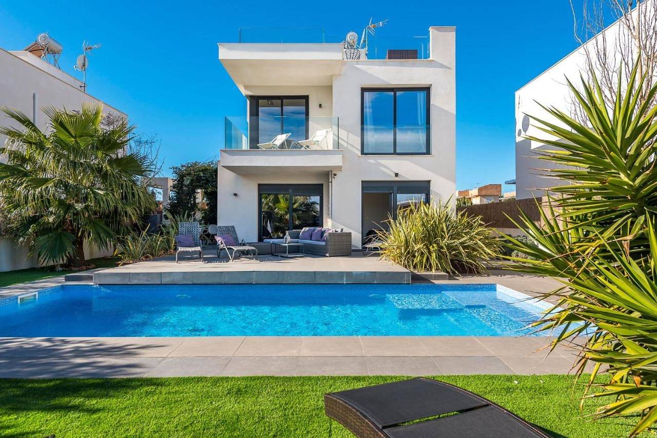 Villa with Private Pool in Es Trenc, Campos