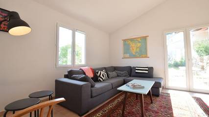 Villa pour 6 Personnes dans Joyeuse, Massif central, Photo 2