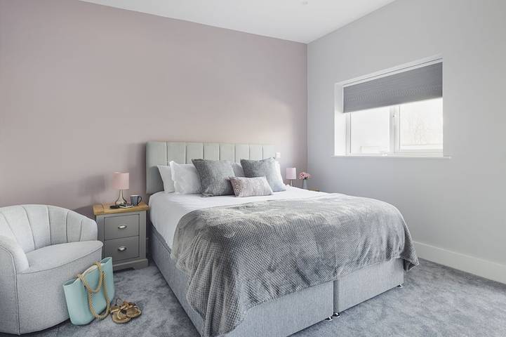 Oceanwalk - sleeps 8 guests  in 4 bedrooms in Perranporth, Cornwall