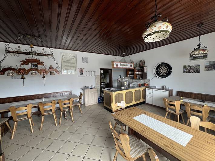 Gasthaus & Metzgerei Besenhardt - Doppelzimmer in Wackersdorf, Ostbayern