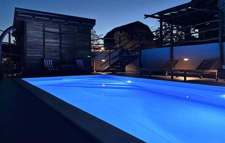 Gemütliche Ferienwohnung mit 2 Schlafzimmern, Pool und Terrasse in der Nähe von Popovača in Sisak-Moslavina