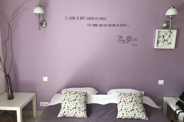 Location de vacances pour 27 personnes, avec balcon et jardin à Arçais - 3