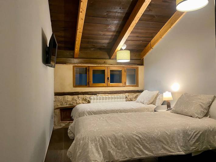 Chalet para 13 personas, con jardín, Familias con niños en Provincia de Burgos - 3