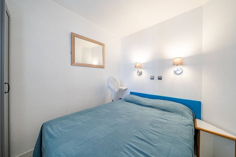 Apartamento inteiro, Apartamento-Casa de banho privativa com banheira-Vista para o Mar-Appartement... in Cannes La Bocca, Cannes