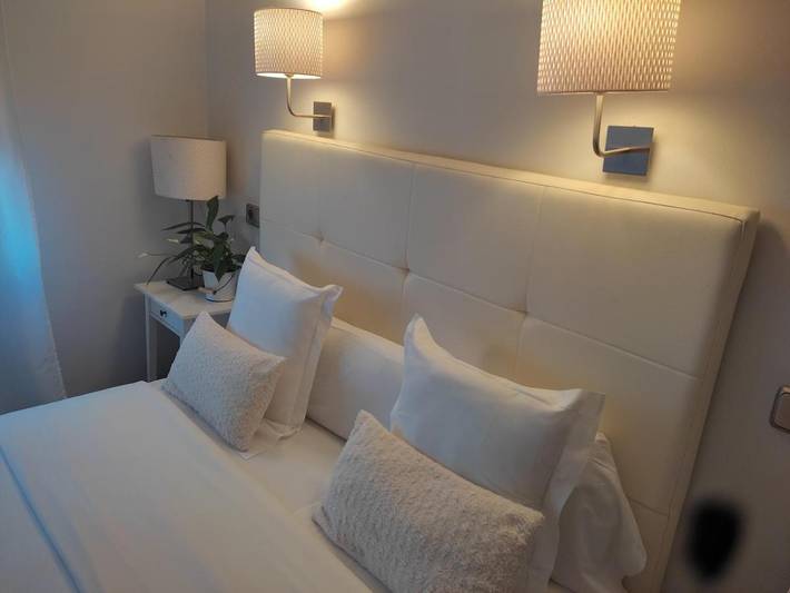 Casa de huéspuedes para 3 personas, con Terraza y Vistas en Puebla de Sanabria