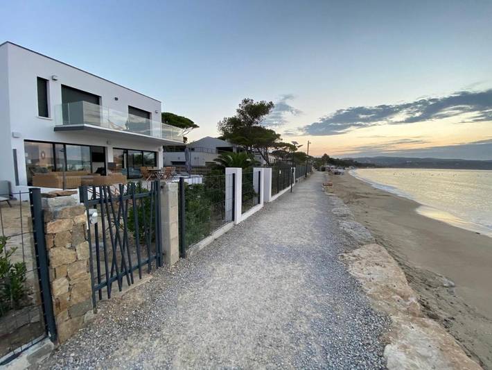 Villa pour 9 personnes, avec vue ainsi que jardin et piscine à Cavalaire-sur-Mer - 4