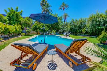 Vacation House for 11 Guests in Phoenix, Arizona, Picture 2