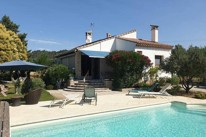 Villa pour 8 personnes, avec jardin - 1